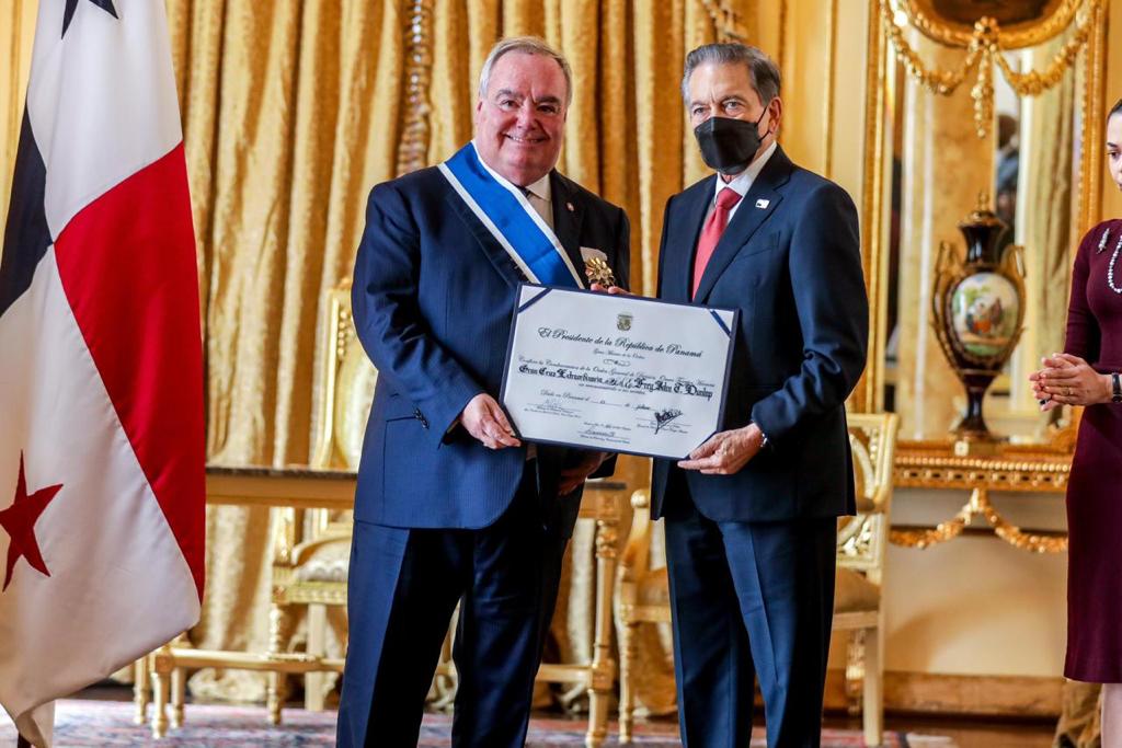 Su Alteza Eminentísima Frey John Dunlap, Príncipe y Gran Maestre, visita al Presidente de la República de Panamá..