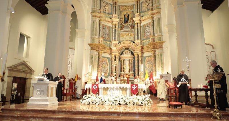 Misa Solemne en la Catedral Basílica Santa Maria La Antigua